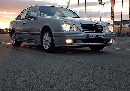 Mercedes-Benz E 220 CDI ELEGANCE Elegance