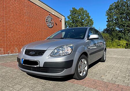 Kia Rio 1.4 KLIMA~ZAHNR.+INSP. NEU