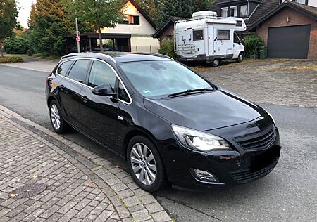 Opel Astra Sports Tourer 2.0 CDTI Xenon AHK Tüv 09/20