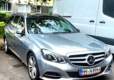 Mercedes-Benz E 350 BlueTEC 4MATIC T AVANTGARDE /360° Kamera