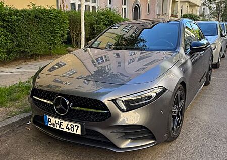 Mercedes-Benz A 220 4MATIC AMG, Night, Pano, Adaptiv-Fah, Mult