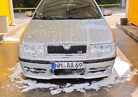 Skoda Octavia Combi 1.8 Turbo vRS