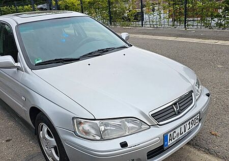 Honda Accord 1.8i S S