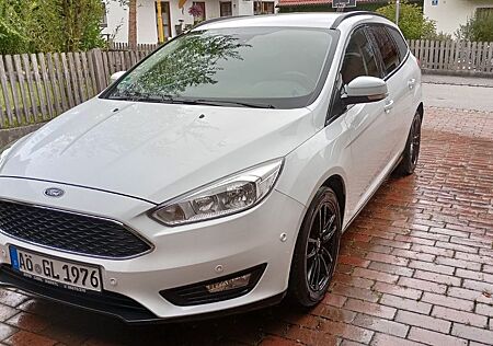 Ford Focus 1,0 EcoBoost 92kW Business Turnier Bus...