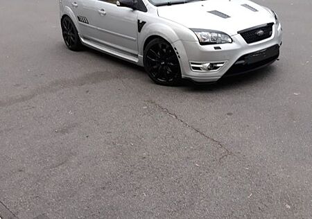 Ford Focus 2,5 ST ST
