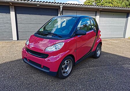 Smart ForTwo coupé BJ.2011 65000 KM Farbton Sternrubin