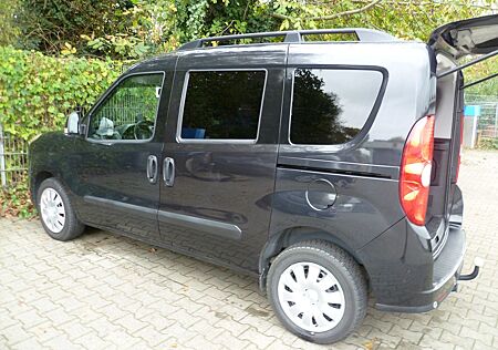 Opel Combo 1.6CDTI 131 PS