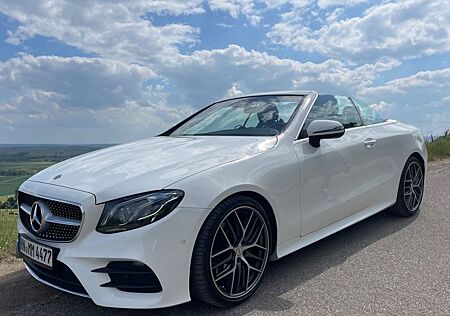 Mercedes-Benz E 200 Cabrio AMG / LED Automatik