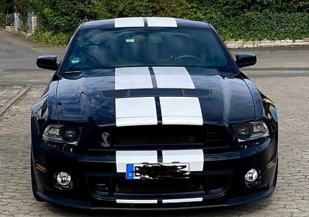 Ford Mustang Shelby GT500 SVT