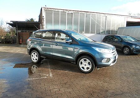 Ford Kuga Cool & Connect