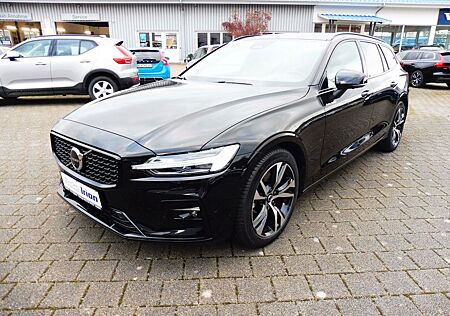 Volvo V60 Kombi Plus Dark/ Pano