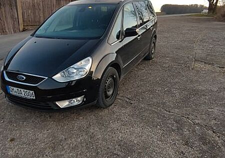 Ford Galaxy 2,0 140PS Titanium; technisch gepflegt!