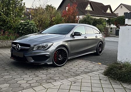 Mercedes-Benz CLA 45 AMG Shooting Brake CLA 45 AMG SPEEDSH...