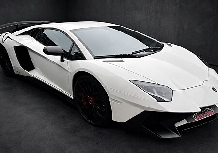 Lamborghini Aventador LP 750-4 SV Superveloce Carbon