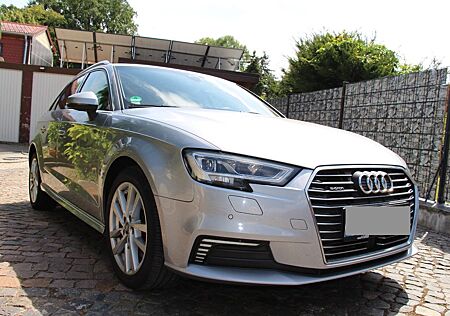 Audi A3 40 e-tron S tronic design Sportback design