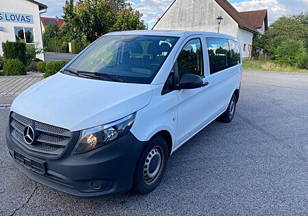 Mercedes-Benz Vito 111 CDI Tourer 9 Sitzer 1. Hand