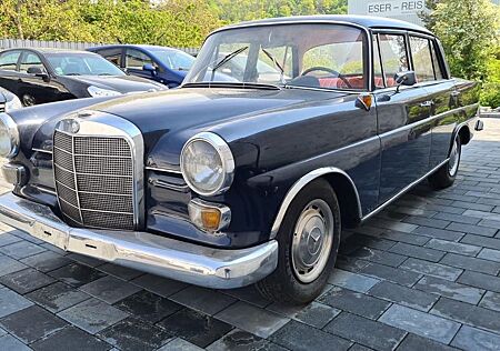 Mercedes-Benz 190