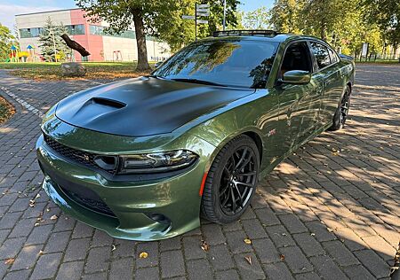 Dodge Charger 6.4- SCAT PACK SRT LED NAVI FULL