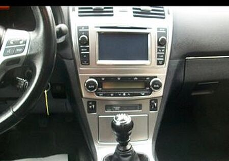 Toyota Avensis Executive 1.8 Valvematic Executive