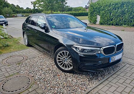 BMW 530d xDrive Touring A -