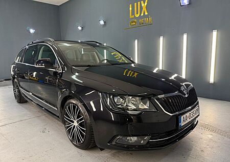 Skoda Superb gebraucht kaufen Skoda Superb 3.6 V6 DSG 4x4 Elegance Combi Elegance