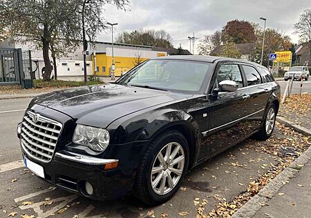 Chrysler 300C Touring 3.0 CRD Autom.Guter Zustand,TÜV Neu