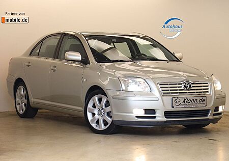 Toyota Avensis 2.4 163PS Automatik Executive Navi 1Hand