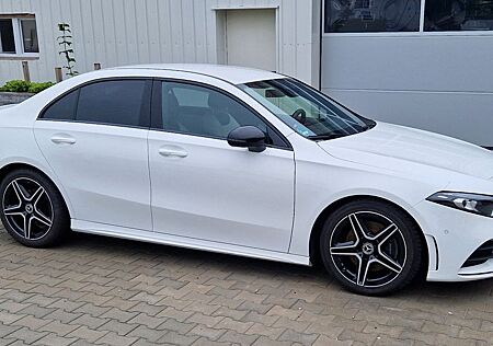 Mercedes-Benz A 220 d Limousine, AMG Line, Bussiness-Paket,...