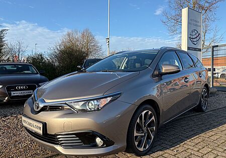 Toyota Auris Touring Sports Design Edition+NAVI+Kamera