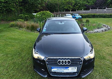 Audi A1 attraction/KLIMA/ÖL-REIFEN&TÜV NEU