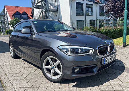 BMW 118d Advantage BUSIN CAM KLIMAAUT CURVE LED NAVI