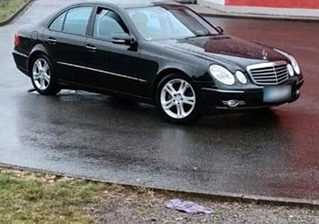 Mercedes-Benz 200 E Kompressor Avantgarde TÜV b
