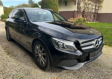 Mercedes-Benz C 220 Avantgarde**** Leder***PANORAMA***LED