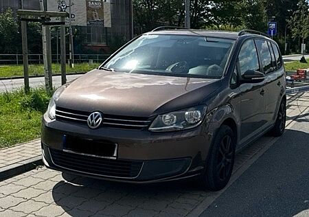 VW Touran Volkswagen 2.0 TDI 103kW - SHZG GRA PANO BMT AHK AL
