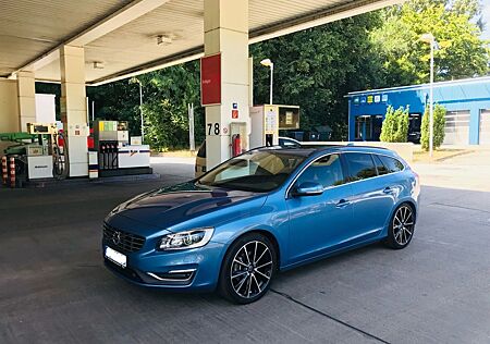 Volvo V60 T5 Bi-Fuel Momentum Leder Fahrass Prem Sound
