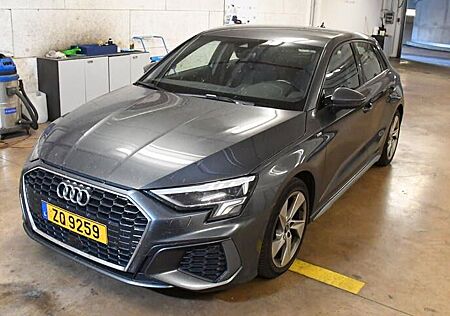 Audi A3 30 TFSI S tronic S line*LEDER*Netto-13200€