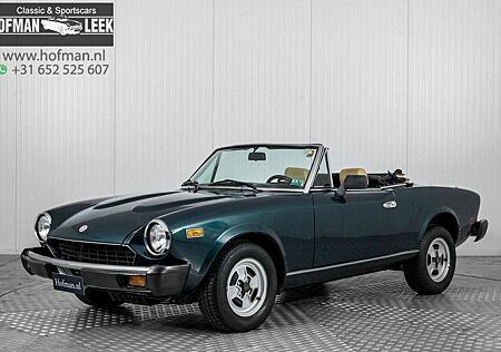 Fiat 124 Spider 2000 .