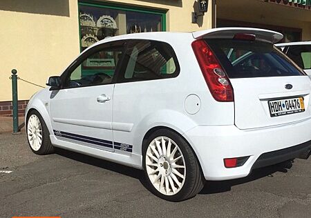 Ford Fiesta ST *OZ RACING*