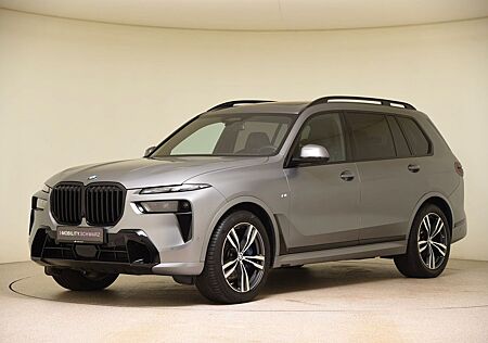 BMW X7 xDrive40d M Sport Pro HUD 360° StandHzg Alarm