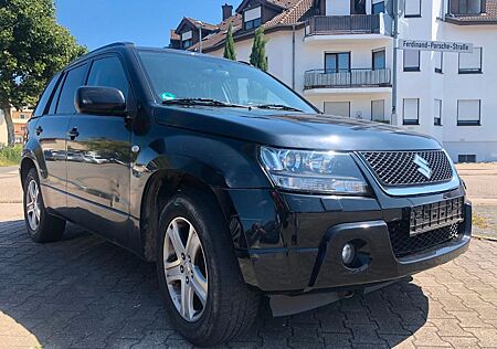 Suzuki Grand Vitara Automatik Navi Klima AHK 4X4 allrad