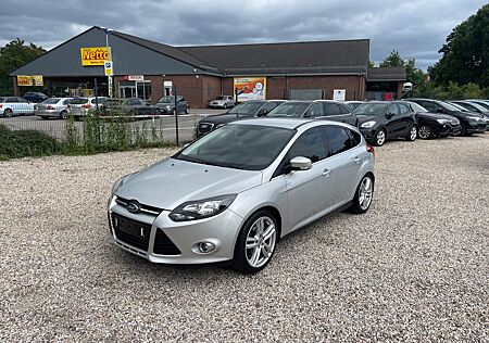 Ford Focus Lim. Titanium/Klima/SHZ/PDC/Tempomat/