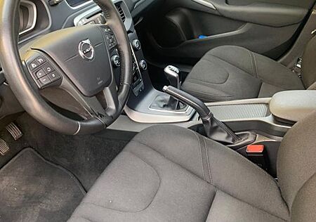 Volvo V40 D2 TOP !!