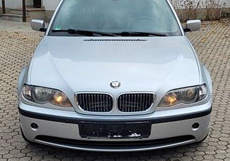 BMW 320 BaureiheTouring Edition 6 gang