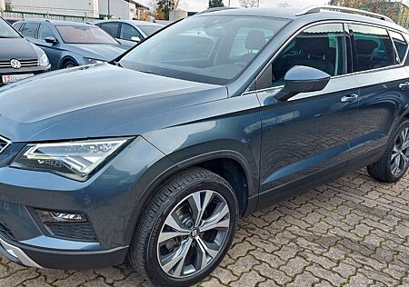 Seat Ateca Style Navi Alcantara Kamera ACC LED
