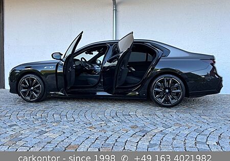 BMW i7 xDr M70 *M SPORT PRO*TWO TONE*LOUNGE SEAT*