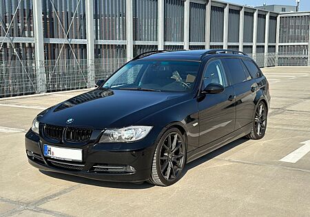 BMW 330i Touring