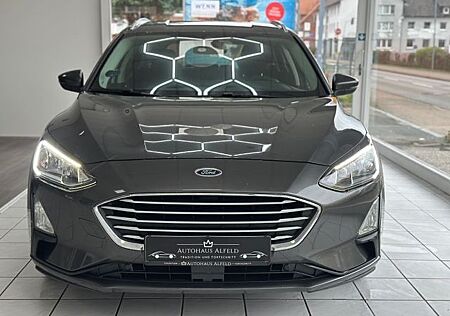 Ford Focus 1,5 Scheckheft 1-Hand LED Navi