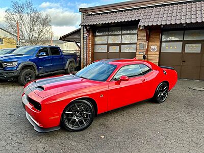 Dodge 6.4 V8 SRT*BREMBO*LED*LEDER*NAVI*PDC*GARANTIE*