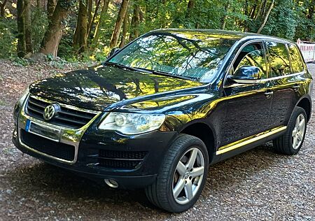 VW Touareg Volkswagen 3.0 V6 TDI Tiptronic -