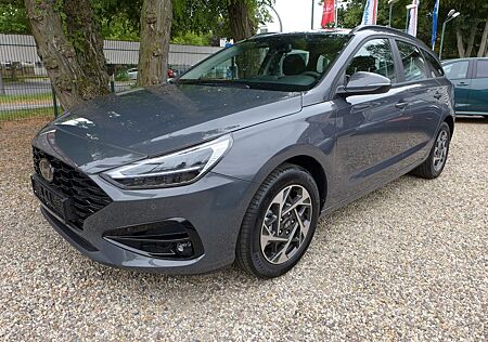 Hyundai i30 1.0 T-GDI Kombi Advantage Facelift LED